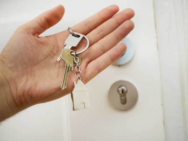 https://SummerD.StopRentingStartOwning.com